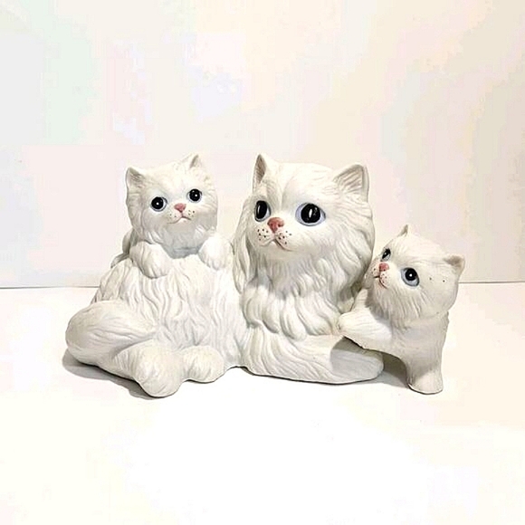 Homco Other - Vintage Homco Mother Cat Two Kittens White Longhair Porcelain Figurine #1412